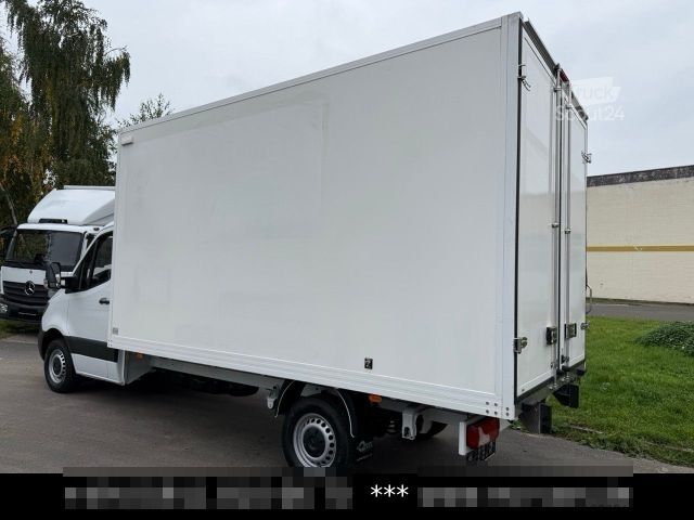 Transporter mit Koffer MERCEDES-BENZ Sprinter 314 Möbel Maxi 4,32 m. 22 m³ No. 316-3