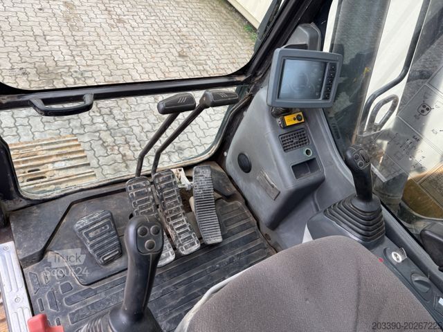 Bandgrävare SANY SY215C / 2015 BJ / 5.854 H / MS21 / 1. Hand