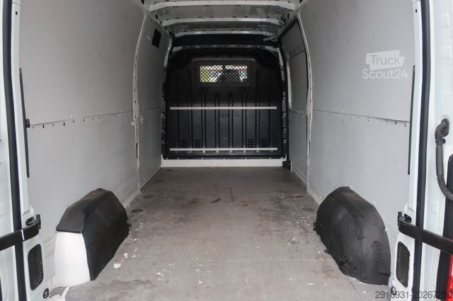 Furgone a tetto alto NISSAN NV400 L3H2 Klima / PDC / Werkstatt / Fzg. Nr:105