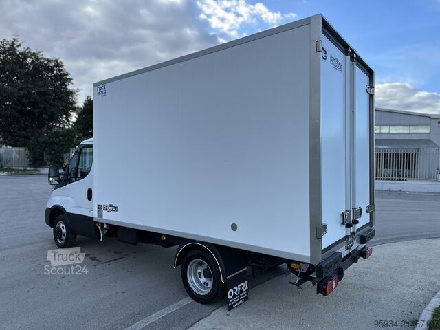 Skapbil Iveco Daily 35-160