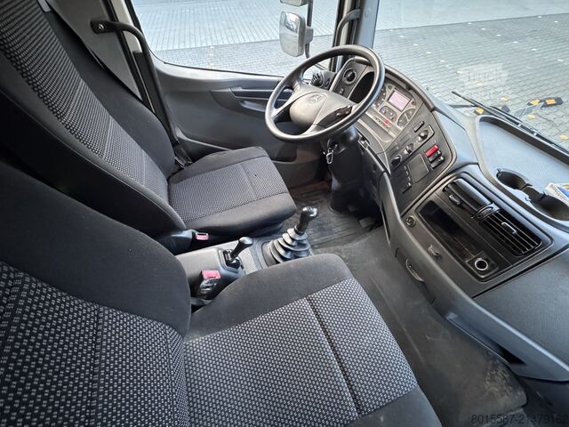 Skåpbil Mercedes-Benz Atego 816 L