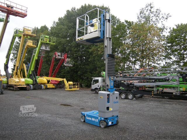 Vertikalus stiebinis keltuvas Genie GR-15
