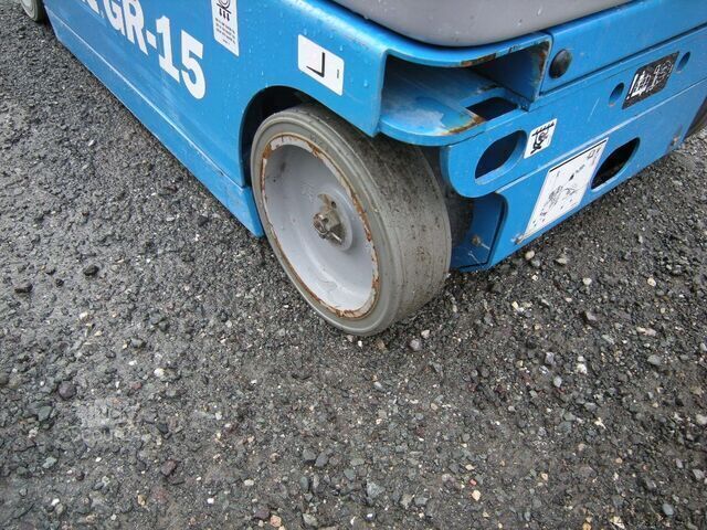 Vertikalus stiebinis keltuvas Genie GR-15