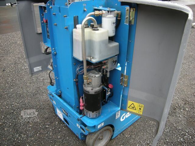 Vertikalus stiebinis keltuvas Genie GR-15