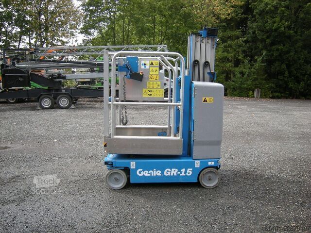 Vertikalus stiebinis keltuvas Genie GR-15