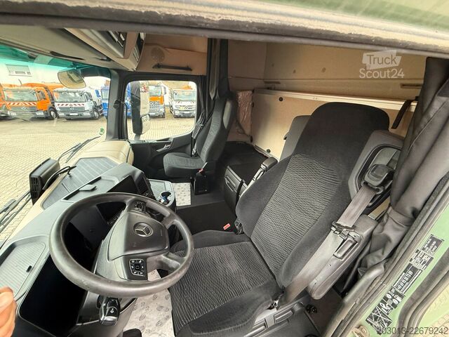 Podvozek nákladního auta MERCEDES-BENZ 2551 6x2 Fahrgestell Euro 6e