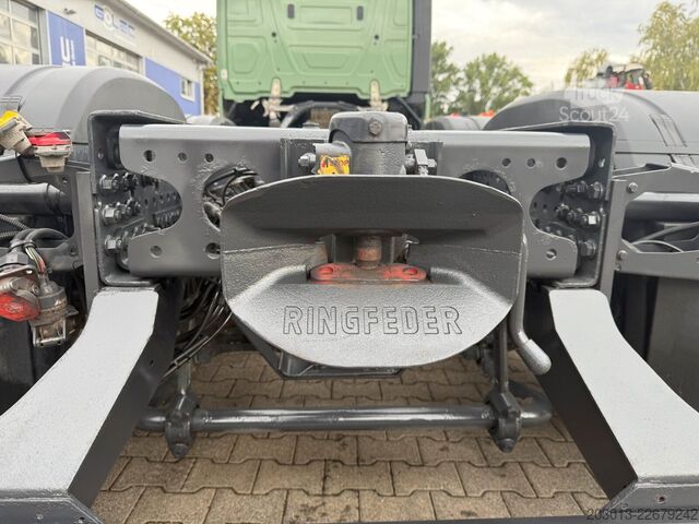 Podvozek nákladního auta MERCEDES-BENZ 2551 6x2 Fahrgestell Euro 6e