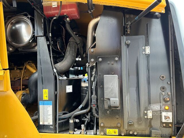 Hjullastare CATERPILLAR 930M Radlader mit Schaufel 2.090 BTH