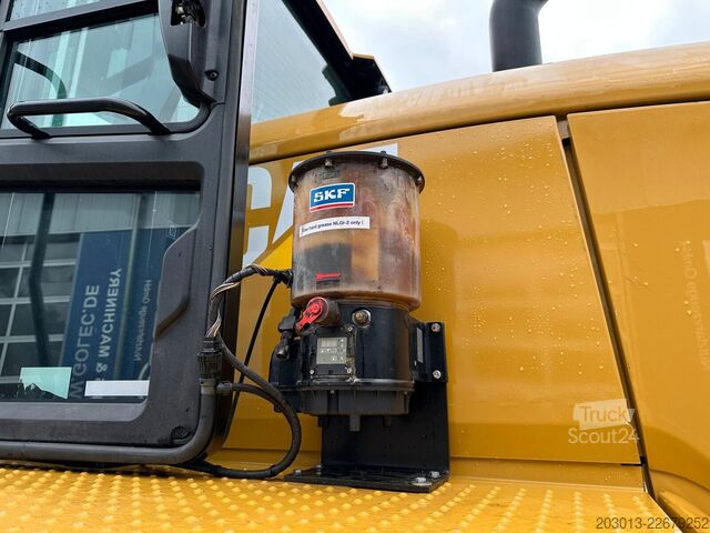 Hjullastare CATERPILLAR 930M Radlader mit Schaufel 2.090 BTH