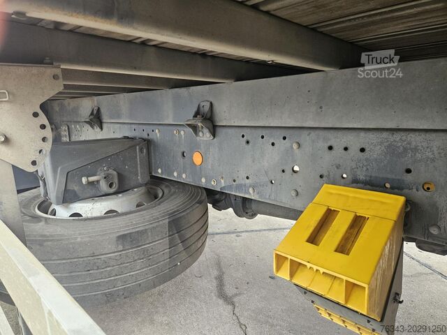 Samochód ciężarowy skrzyniowy IVECO EUROCARGO ML 190E28/P - E6