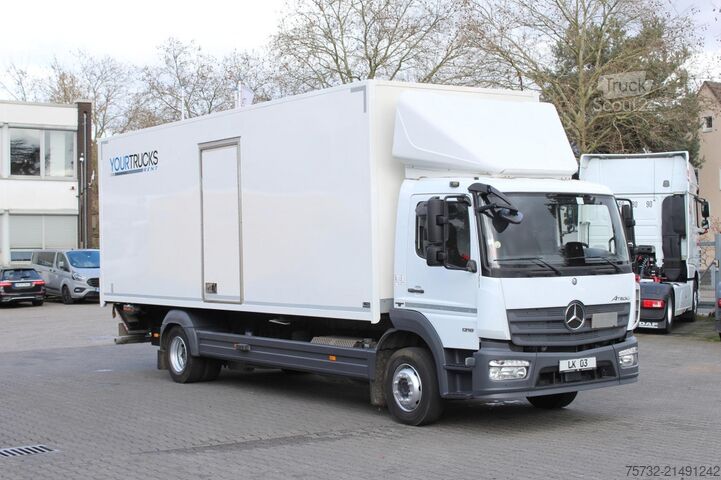 Autocarro con cassone Mercedes-Benz Atego 1218 E6  Koffer   Rolltor+LBW   nur 79 Tkm!
