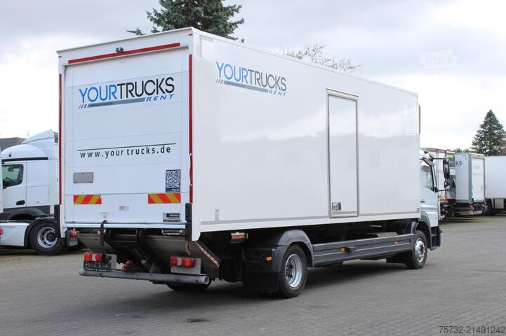 Autocarro con cassone Mercedes-Benz Atego 1218 E6  Koffer   Rolltor+LBW   nur 79 Tkm!