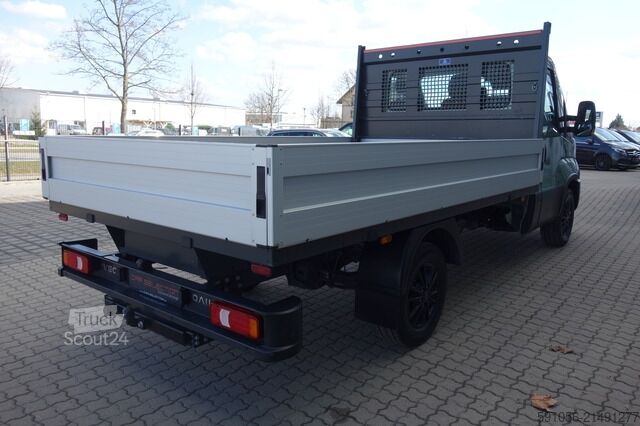 Furgonetka pick-up iveco Daily 2,3d Pritsche KLIMATR/LED/AHK/KAM/ACC/ALU