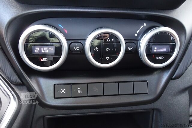 Furgonetka pick-up iveco Daily 2,3d Pritsche KLIMATR/LED/AHK/KAM/ACC/ALU