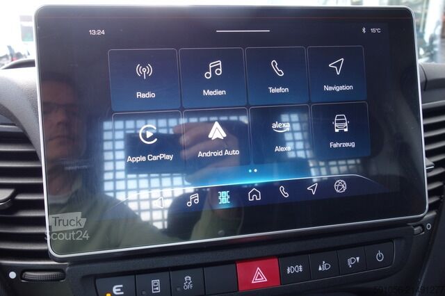 Furgonetka pick-up iveco Daily 2,3d Pritsche KLIMATR/LED/AHK/KAM/ACC/ALU