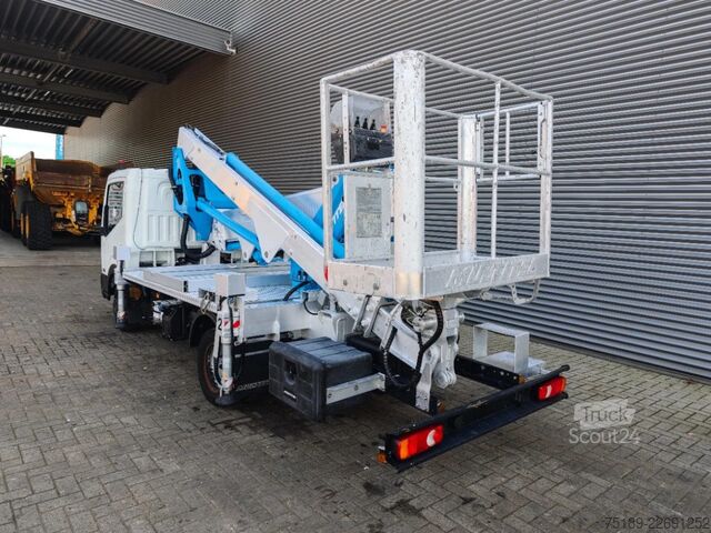 Hebebühne Nissan Cabstar 35.13 NT400 Multitel MX210