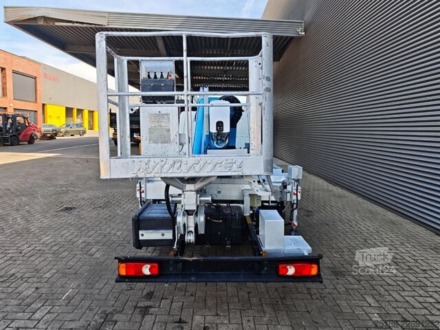 Hebebühne Nissan Cabstar 35.13 NT400 Multitel MX210