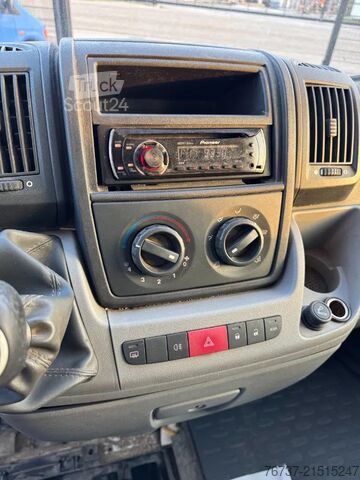 Platforminis furgonas su dviguba kabina Fiat Ducato **2300cc-pick up**