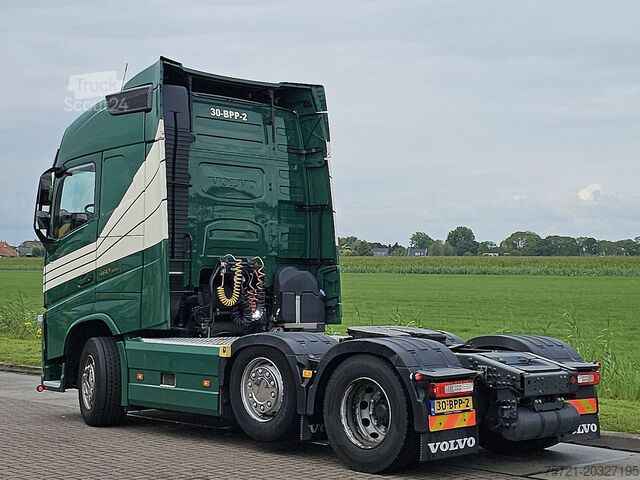 Standart-SZM VOLVO FH 460 6X2 STEER XEN. LEATH