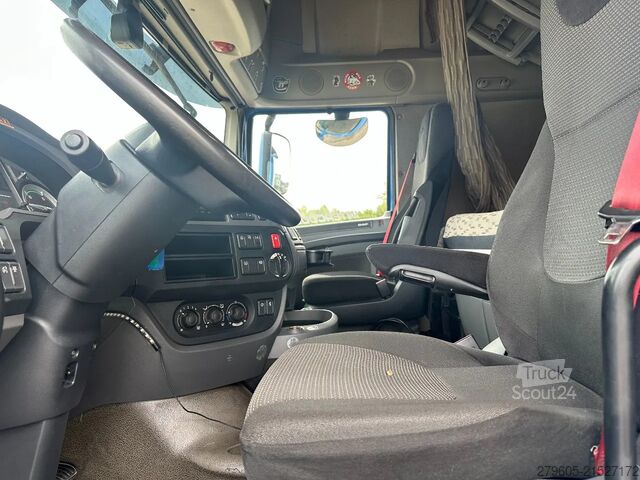 Przesuwana plandeka DAF XF 440 6x2 / SUPERSPACECAB / KOMBI MIT ANHANGER...