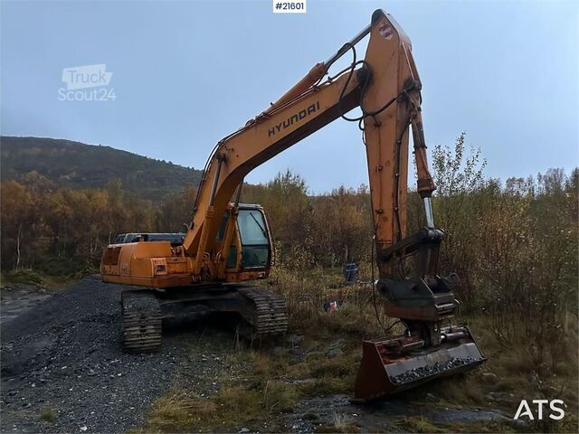 Crawler excavator Hyundai Robex 210LC- 3H excavator w/ 5 buckets. Replaced t