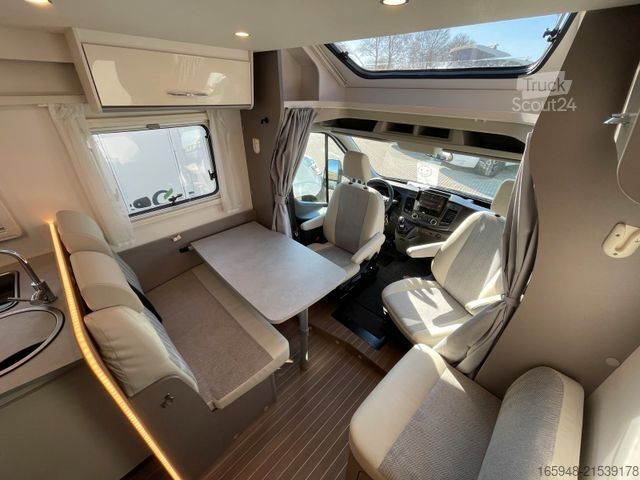 Ημιενσωματωμένο αυτοκινούμενο τροχόσπιτο ETRUSCO T 7.3 SF | Hubbett + Einzelbetten , RFK+NAV