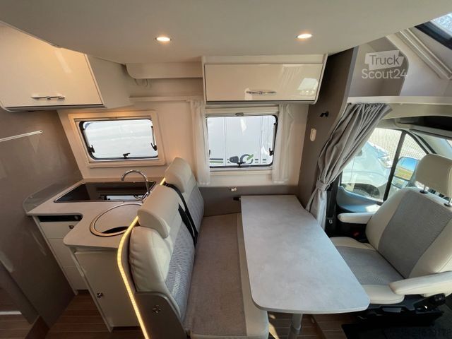 Ημιενσωματωμένο αυτοκινούμενο τροχόσπιτο ETRUSCO T 7.3 SF | Hubbett + Einzelbetten , RFK+NAV