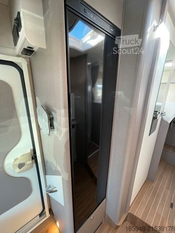 Ημιενσωματωμένο αυτοκινούμενο τροχόσπιτο ETRUSCO T 7.3 SF | Hubbett + Einzelbetten , RFK+NAV