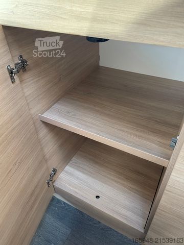 Τροχόσπιτο με προεξοχή (alcove) CHAUSSON C727 ALKOVEN FIRST LINE | Platz für 4 Personen!