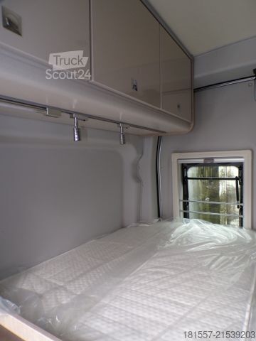 Obytné vozidlo BÜRSTNER Lineo C 550 Tageszulassung / Schlafdach, Automat