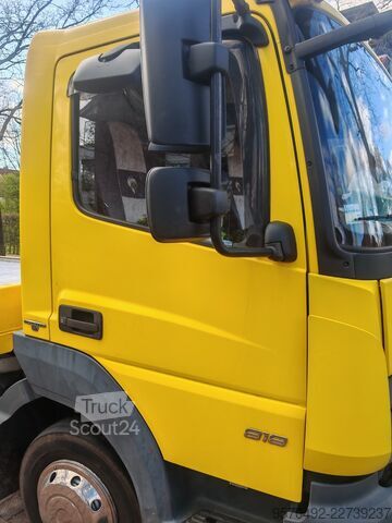 Tralas Mercedes-Benz Mercedes-Benz Atego 818