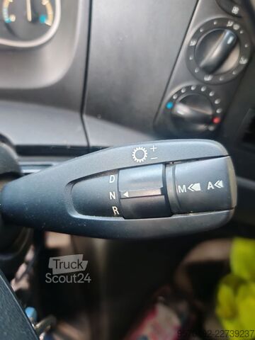 Tralas Mercedes-Benz Mercedes-Benz Atego 818