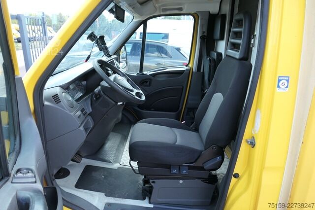 Dubă cu caroserie tip cutie iveco Daily 35 S11 C30C AUTOMATIK KAMERA Regale LUFT DURCHGANG EURO-5 CoC