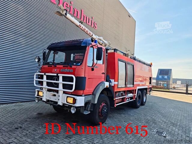 Brandweerwagen Mercedes-Benz SK 2636 AK 6x6 V10 Sides VMA100 Wasserwerfer