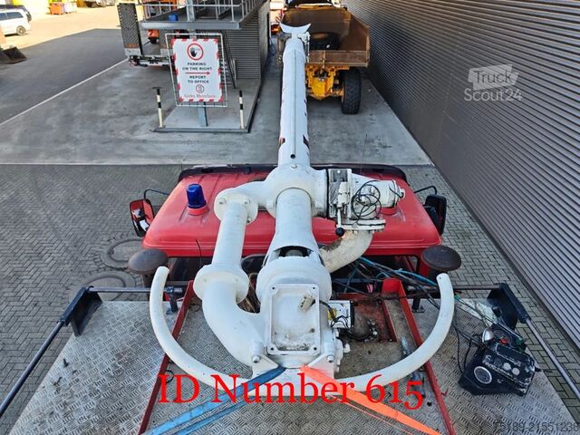 Brandweerwagen Mercedes-Benz SK 2636 AK 6x6 V10 Sides VMA100 Wasserwerfer