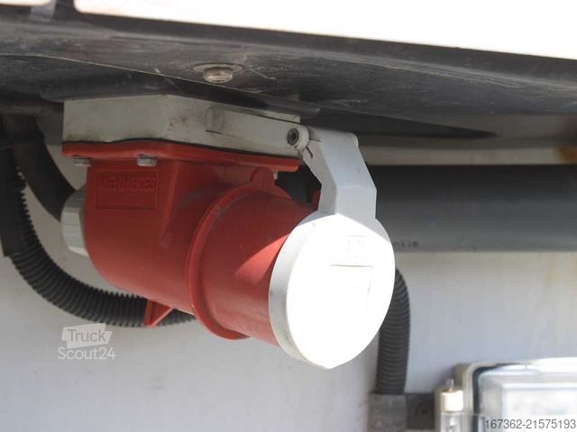 Semi-remorque frigorifique SCHMITZ CARGOBULL SCB S3B, THERMO KING SLXe 300, 2X LIFTING AXLE