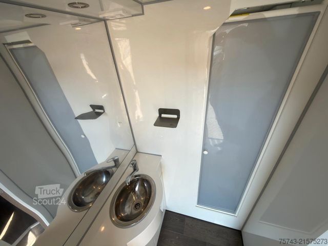 Скотовоз MERCEDES-BENZ FUSO 8 180  TT-S 1-3 Pferde Pop-Out