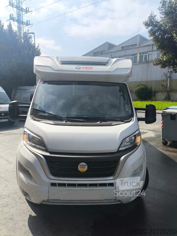 Camping-car semi-intégré 2024 Etrusco T6.9SF Fiat Ducato | Manuale | Posti letto 5