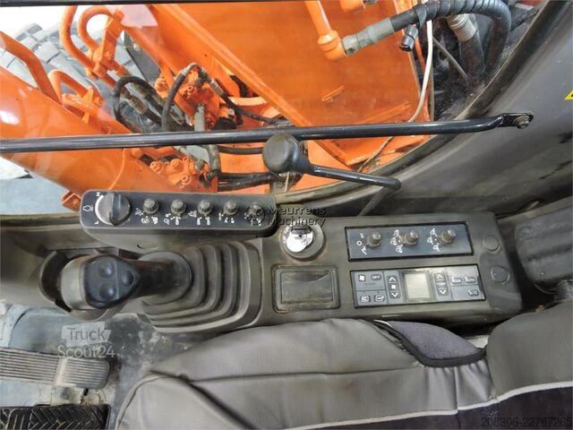 Excavadora móvil HITACHI ZX130W