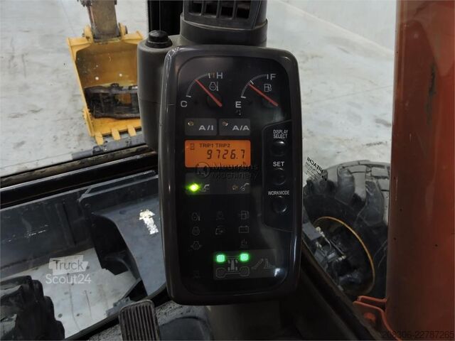 Excavadora móvil HITACHI ZX130W