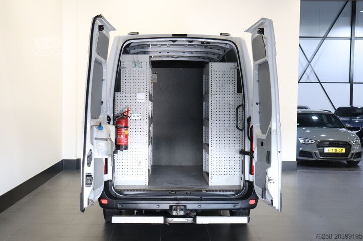 Varebil Renault Master 2.3 dCi 135PK L2H2 EURO 6 - Airco - Crui...