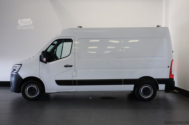 Varebil Renault Master 2.3 dCi 135PK L2H2 EURO 6 - Airco - Crui...