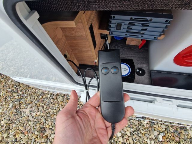 Интегриран кемпер WEINSBERG X-CURSION CUV 500 MQ  EDITION [PEPPER]