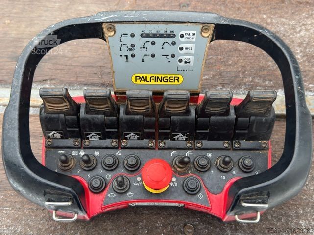 Γερανός τοποθετημένος σε φορτηγό MERCEDES-BENZ ANTOS 2543 * PK 33002 - EH C + FUNK / TOPZUSTAND