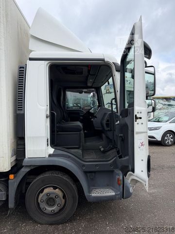 Box van MAN GL 8.150 KOFFERAUFBAU+LBW*2011*EURO5*