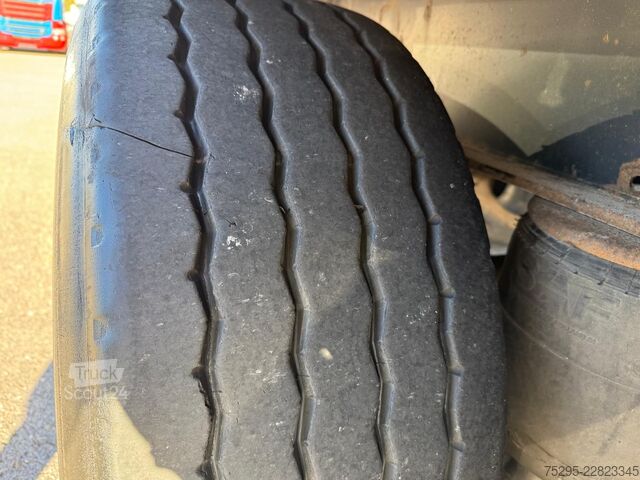 مركبة تجارية Kögel 3 Achs Standard Getränke Liftachse SAF TÜV neu