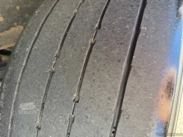 مركبة تجارية Kögel 3 Achs Standard Getränke Liftachse SAF TÜV neu