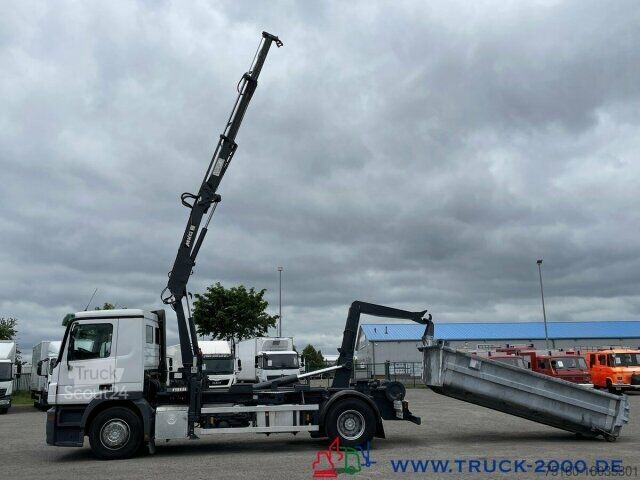 Camion benne à bras amovible Mercedes-Benz 1841L Abroller + Kran + FB 7.6m=1.2 t.