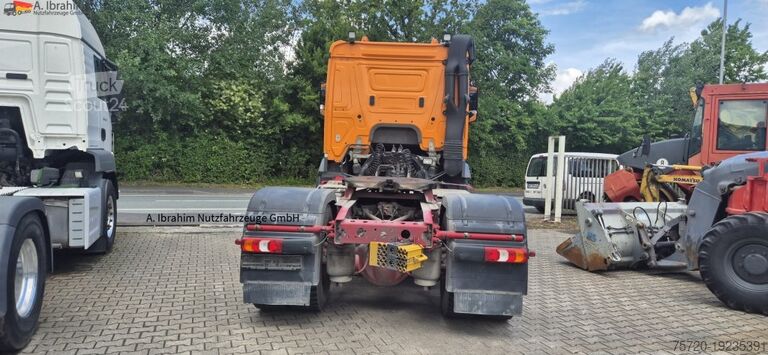 Standardni vlačilec Mercedes-Benz DB 1846 H 4x4 Topzustand einsatzbereit
