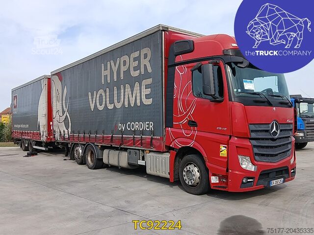 Posuvná plachta Mercedes-Benz Actros 2548